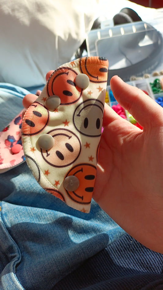 Groovy Smiley portcover